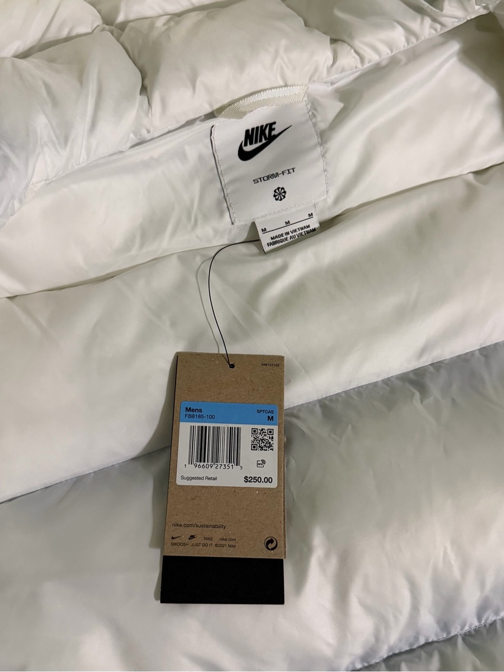 Nike Puffer Jacket - Picture 3 of 6